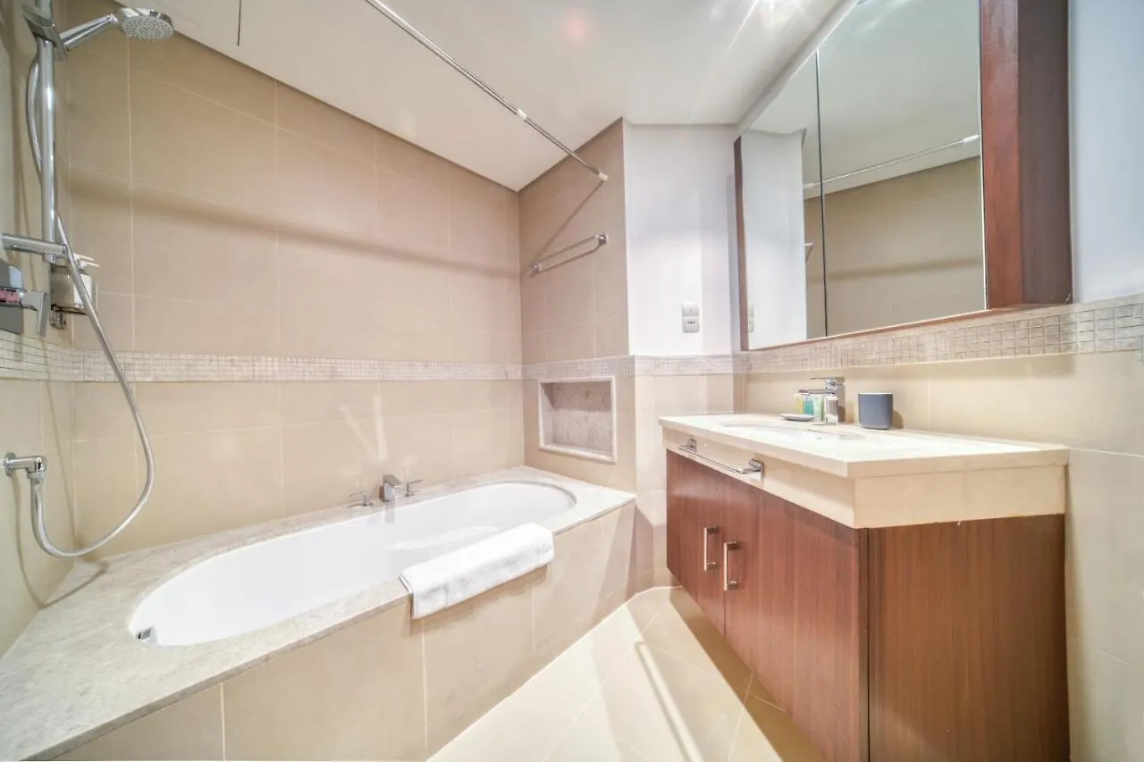 Burj Vista Tower 1 - City View, Downtown Dubai - Mint Stay
