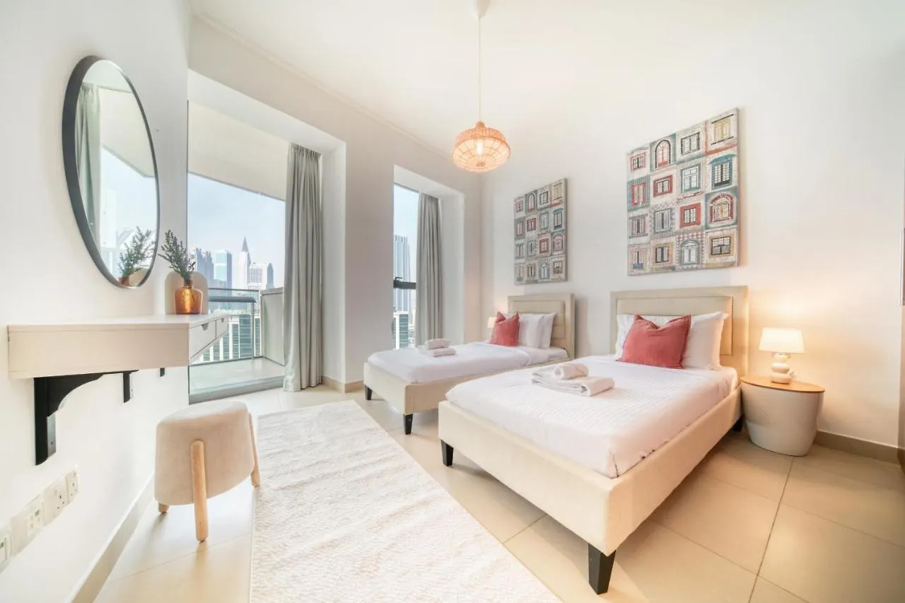 Burj Vista Tower 1 - City View, Downtown Dubai - Mint Stay