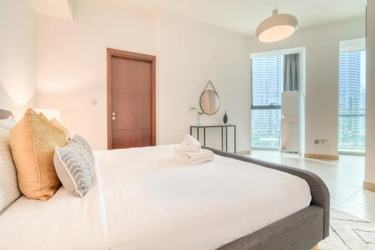 Burj Vista Tower 1 - City View, Downtown Dubai - Mint Stay